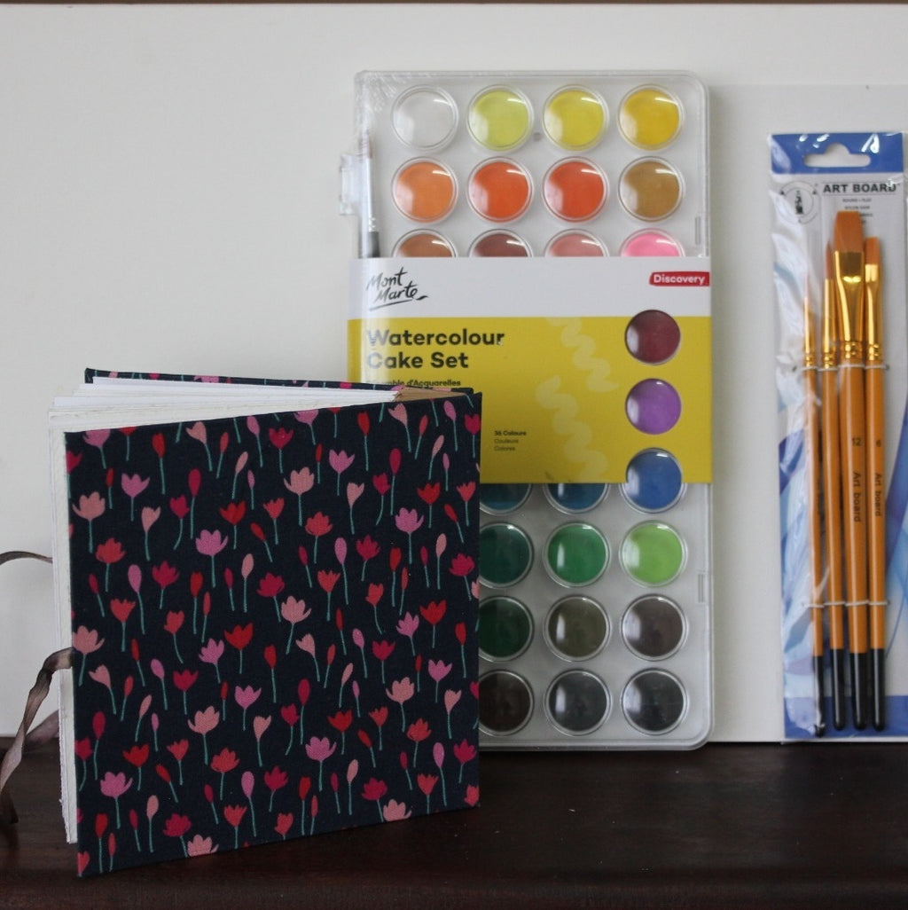 Artist Gift Set – Mixed Media Journal, 29pc Watercolour & Brush Set