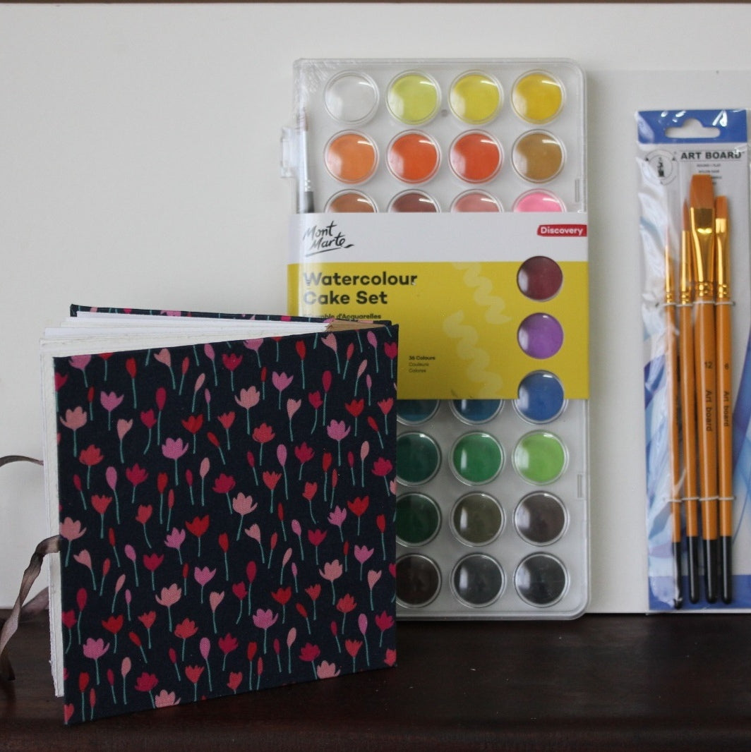 Artist Gift Set – Mixed Media Journal, 29pc Watercolour & Brush Set